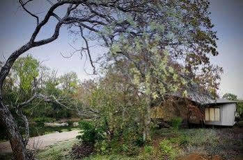 Banjaar Tola, Kanha National Park Hotel Mukki Exterior photo